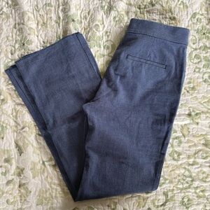 Loft blue & white kick out pant, size 8